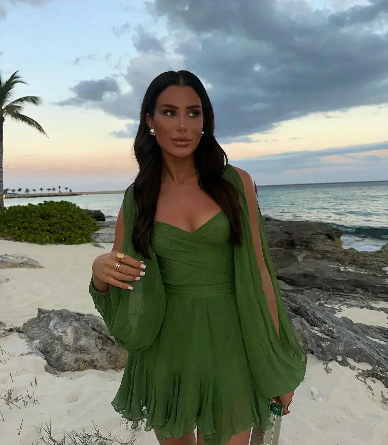 Serena | Elegant mini dress with sleeves