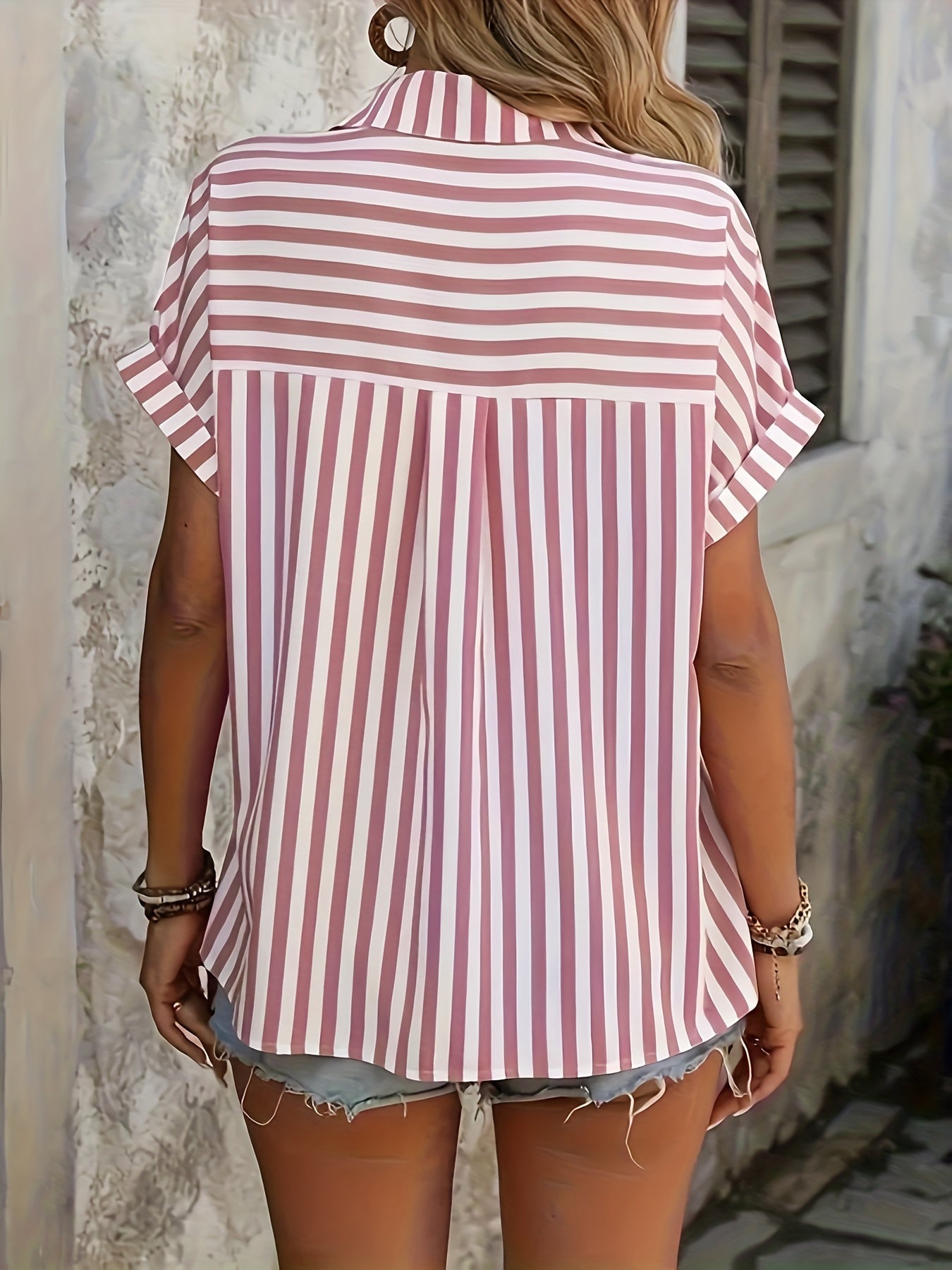 Lilou | Stylish Striped Blouse