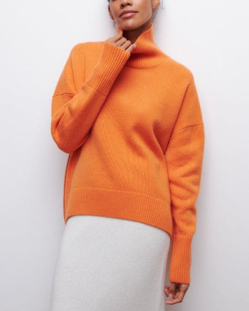 Vivoria | Cozy Turtleneck Knitwear