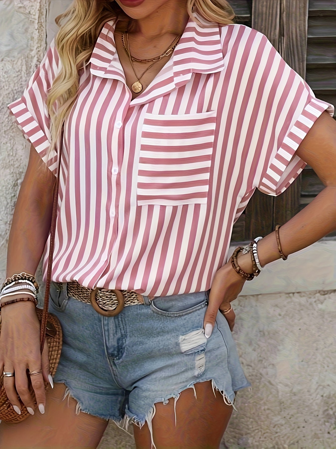 Lilou | Stylish Striped Blouse